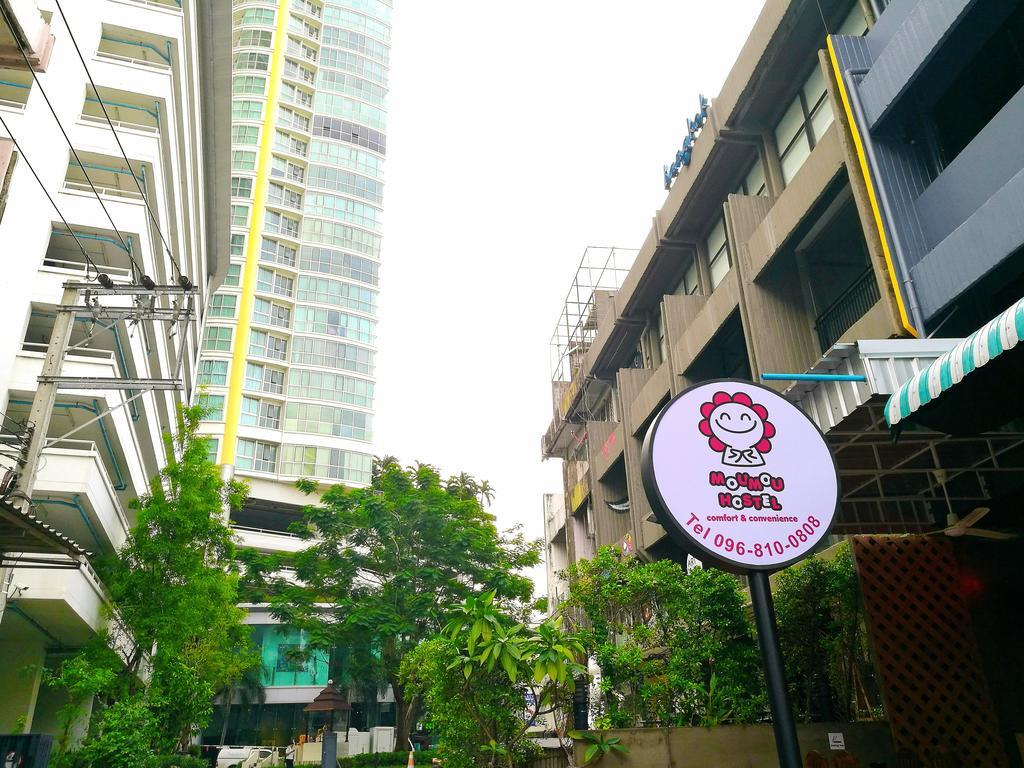 Moumou Hostel Bangkok Exterior photo