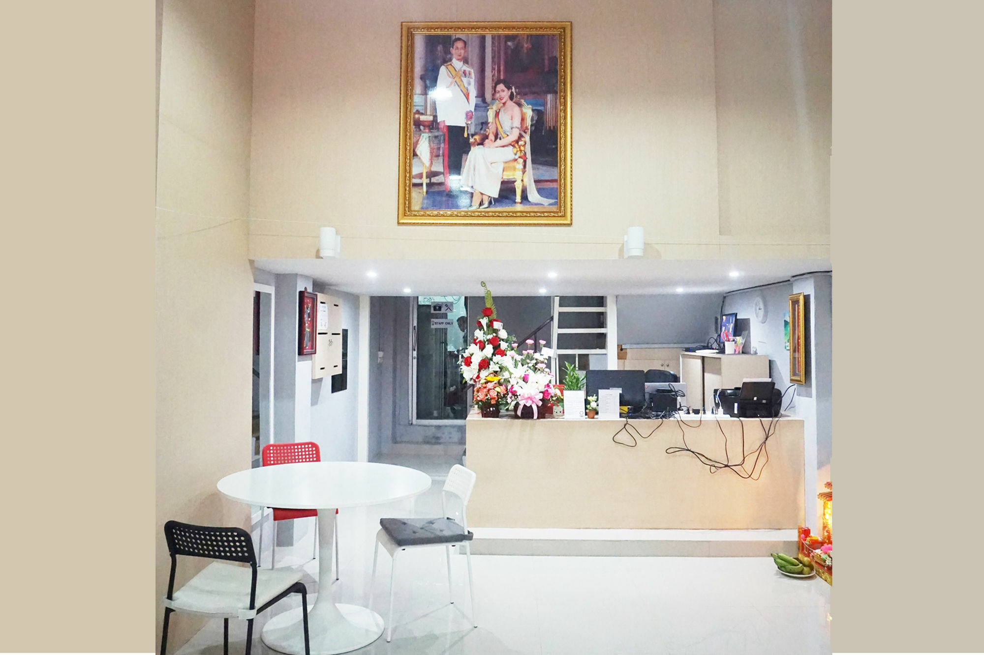 Moumou Hostel Bangkok Exterior photo